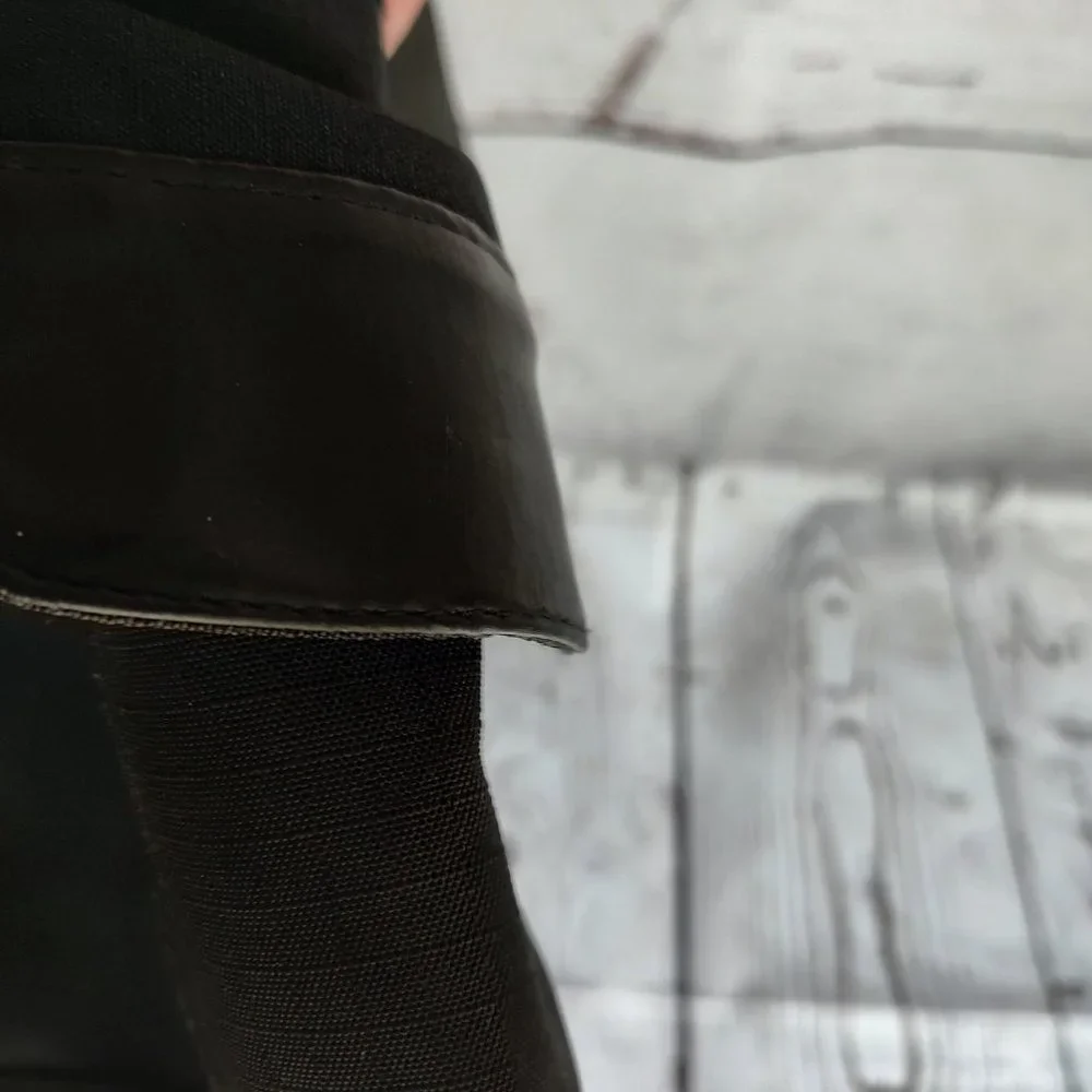 Bose Leed's Messenger Laptop Bag